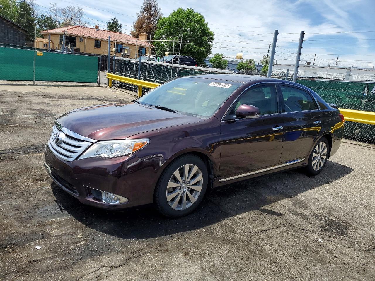 Salvage Toyota Avalon Image