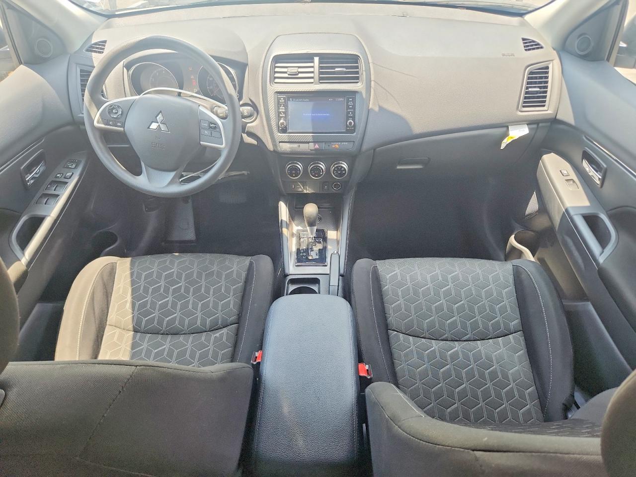 Mitsubishi Outlander S
