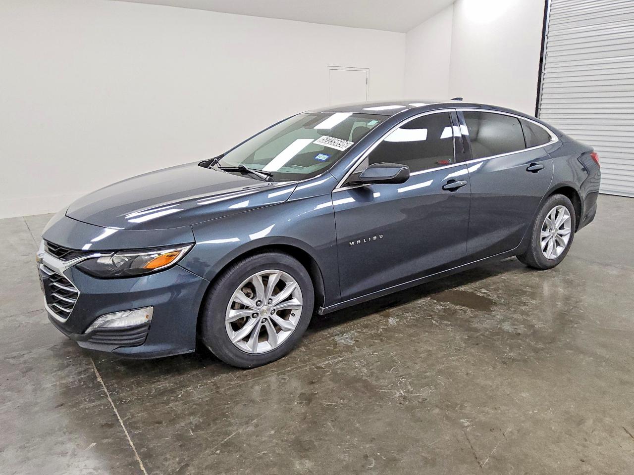 Salvage Chevrolet Malibu Image