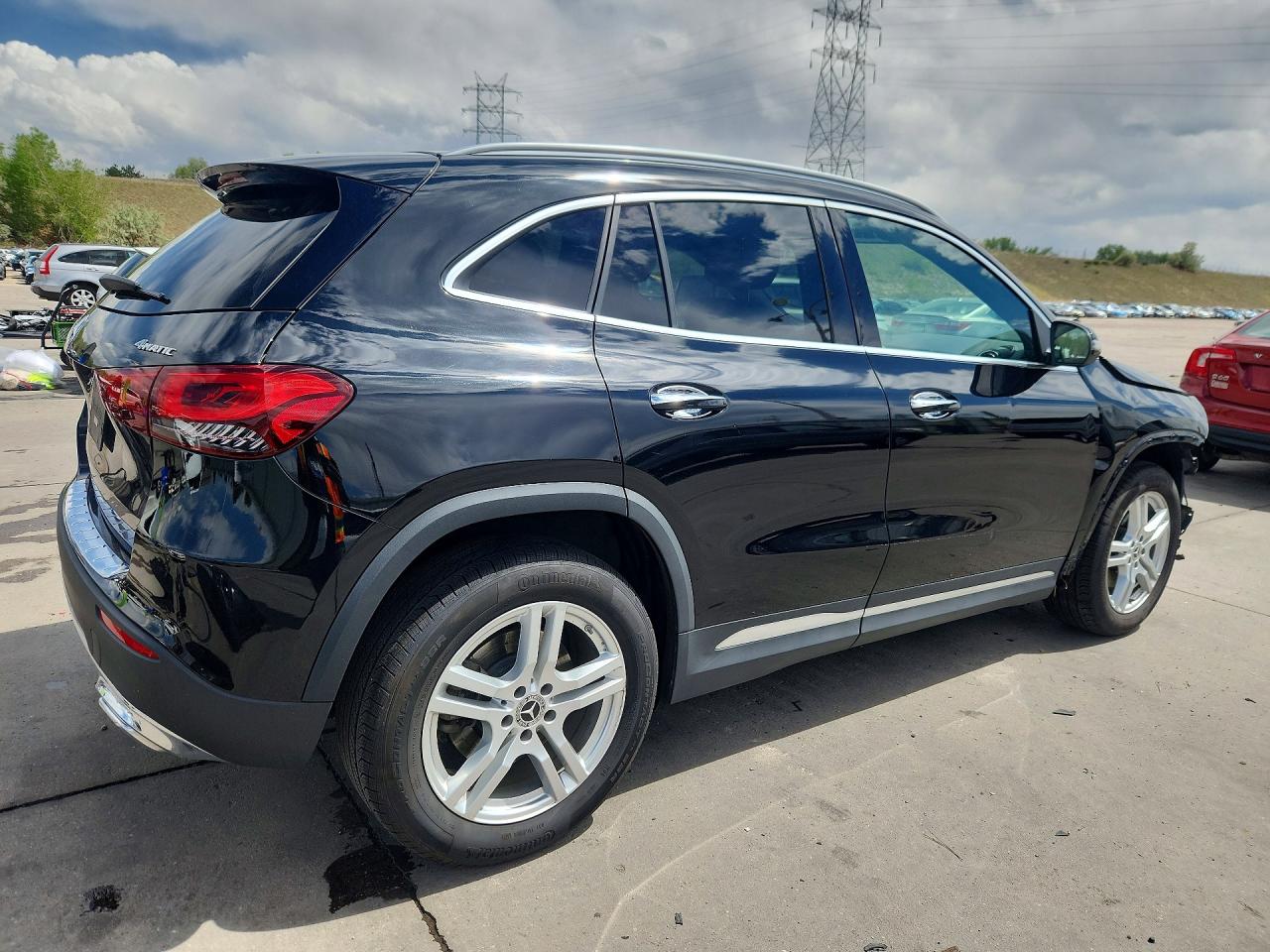 Mercedes-Benz GLA 250 4matic