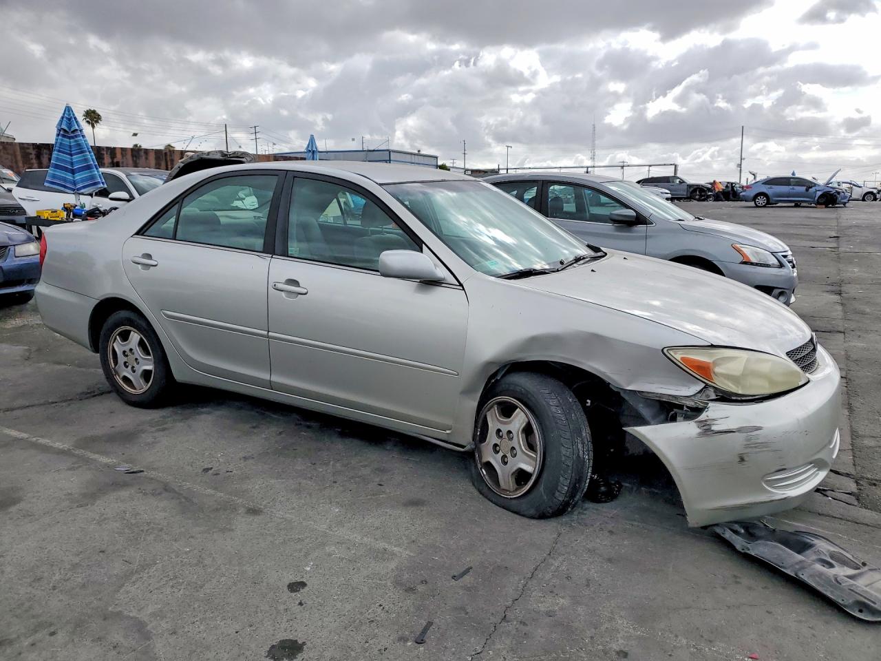 Toyota Camry Le V6
