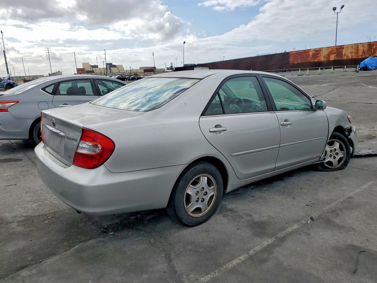 Toyota Camry Le V6