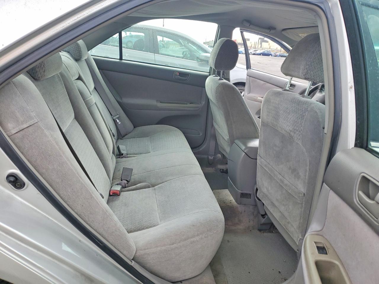 Toyota Camry Le V6