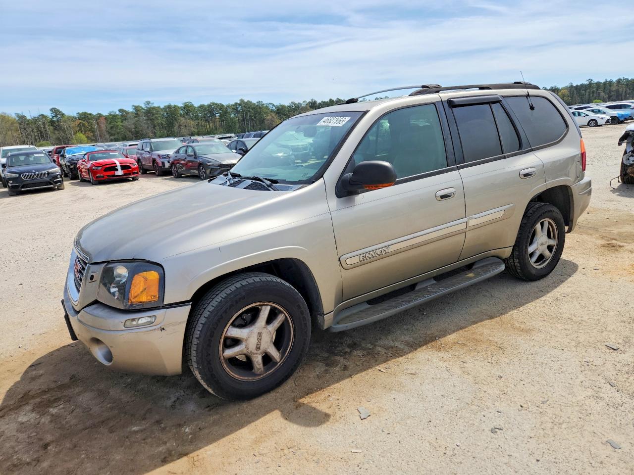Salvage GMC Envoy Image