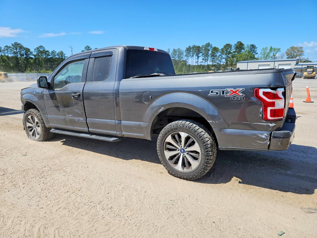 Ford F-150 Super Cab