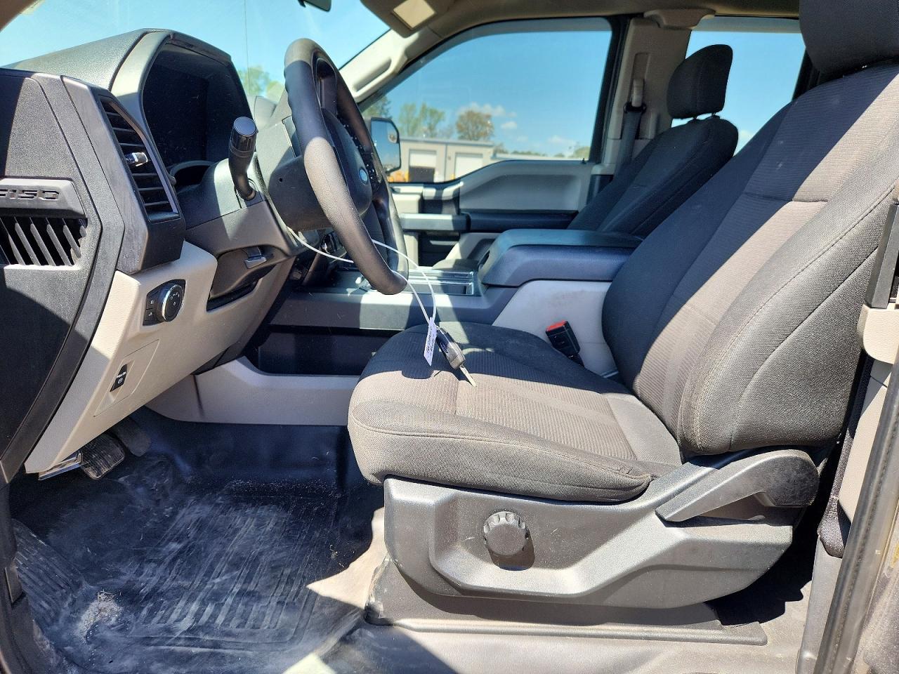 Ford F-150 Super Cab