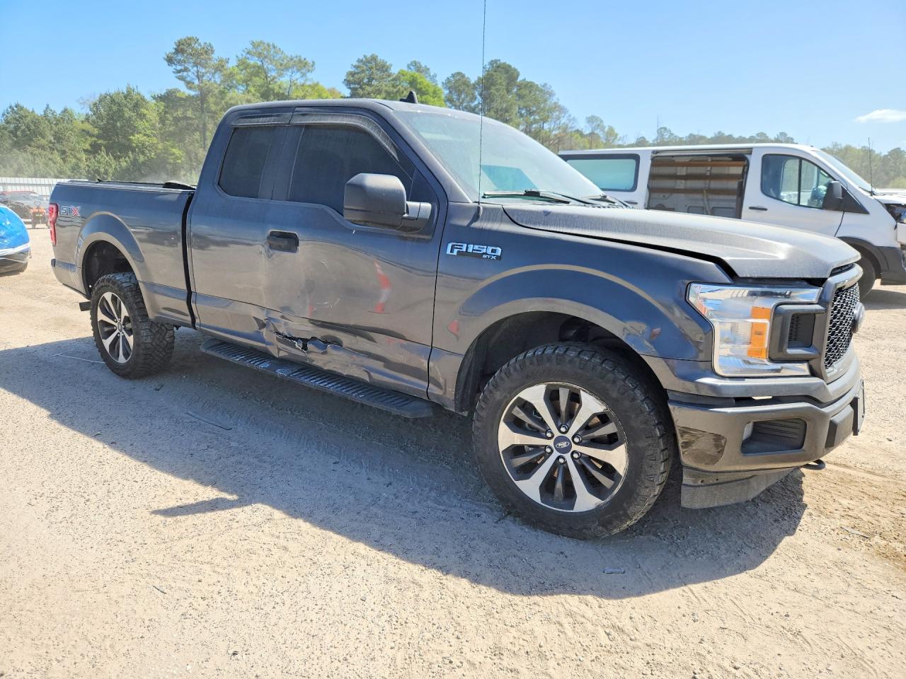 Ford F-150 Super Cab