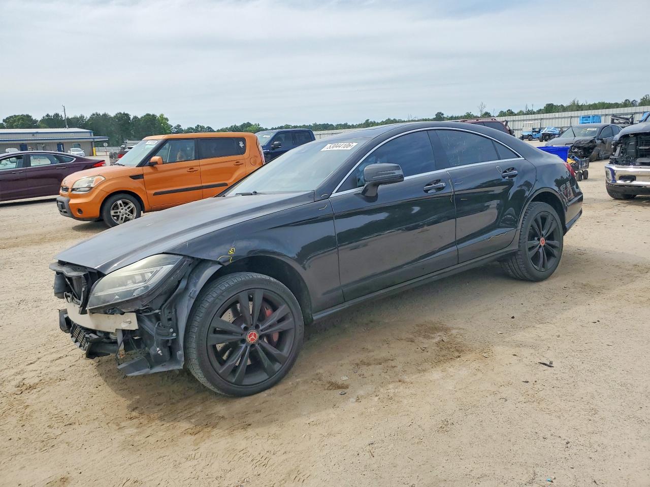Salvage Mercedes-Benz Cls-class Image