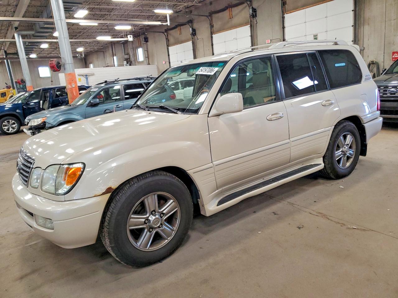 Salvage Lexus Lx470 Image