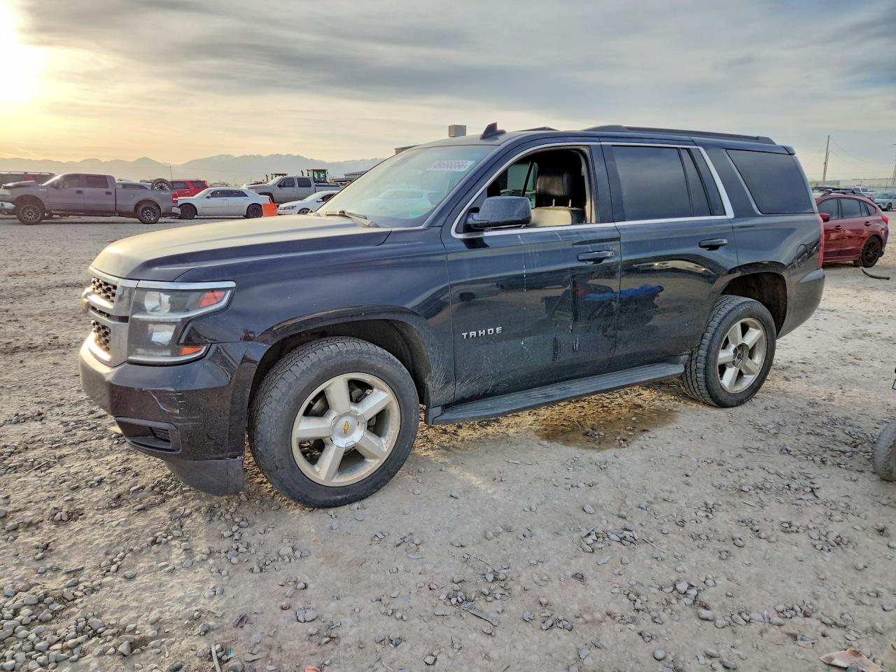 Salvage Chevrolet Tahoe Image