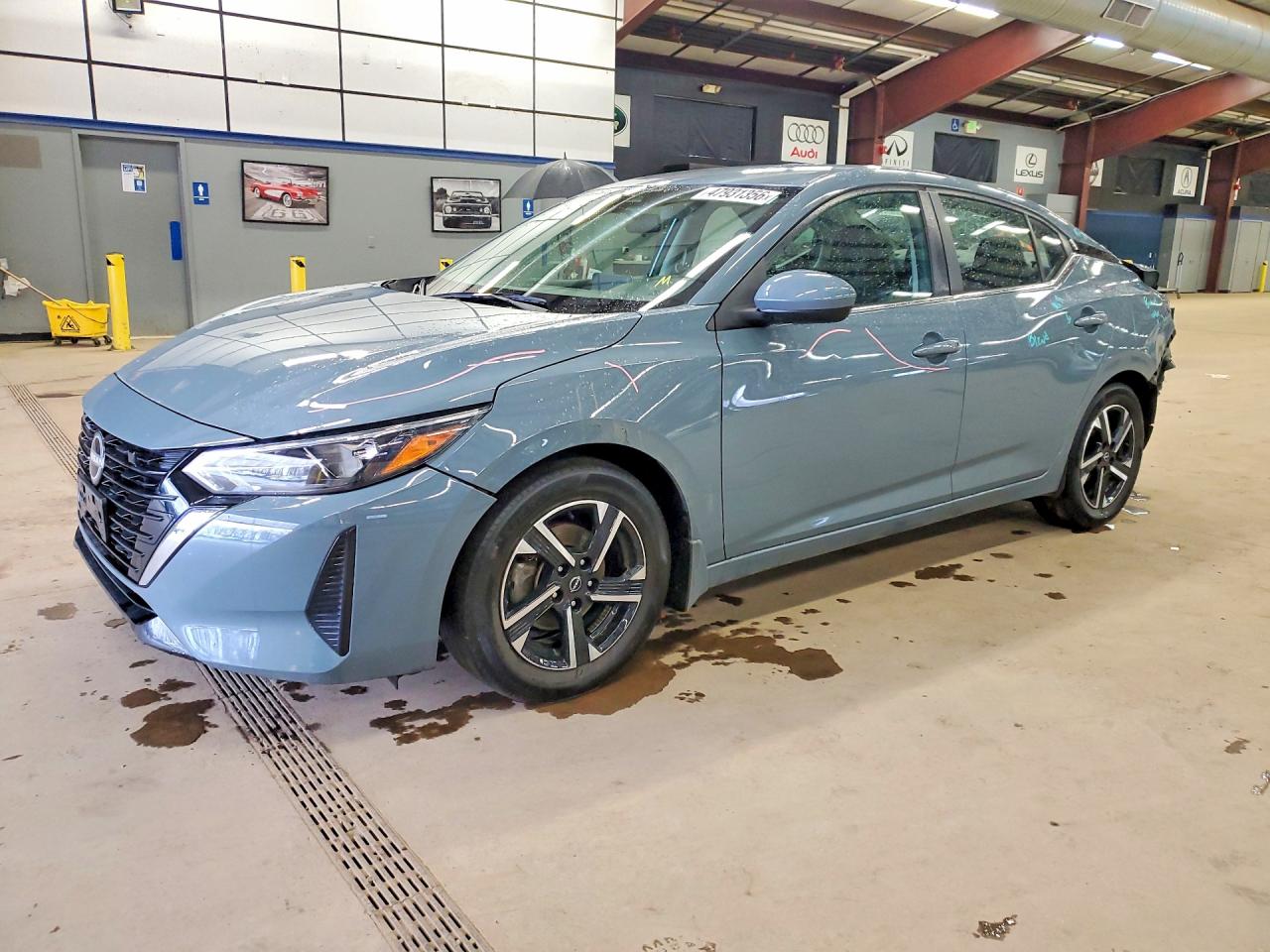 Salvage Nissan Sentra Image
