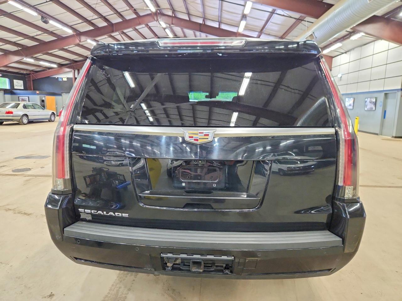 Cadillac Escalade Esv Luxury