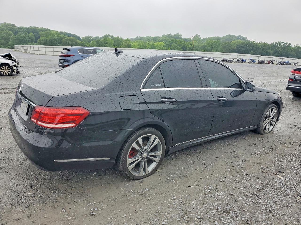 Mercedes-Benz E-Class 350