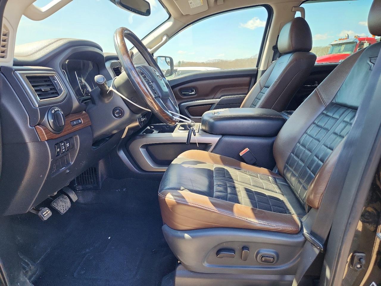 Nissan Titan Platinum Reserve