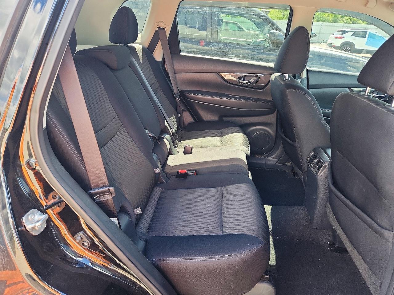 Nissan Rogue Sv