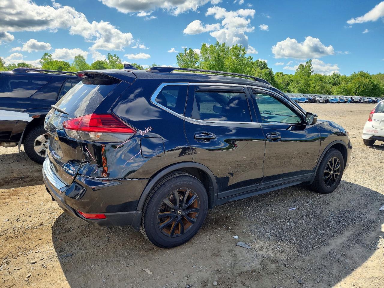 Nissan Rogue Sv