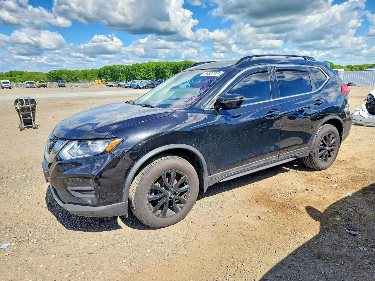 Salvage Nissan Rogue Image