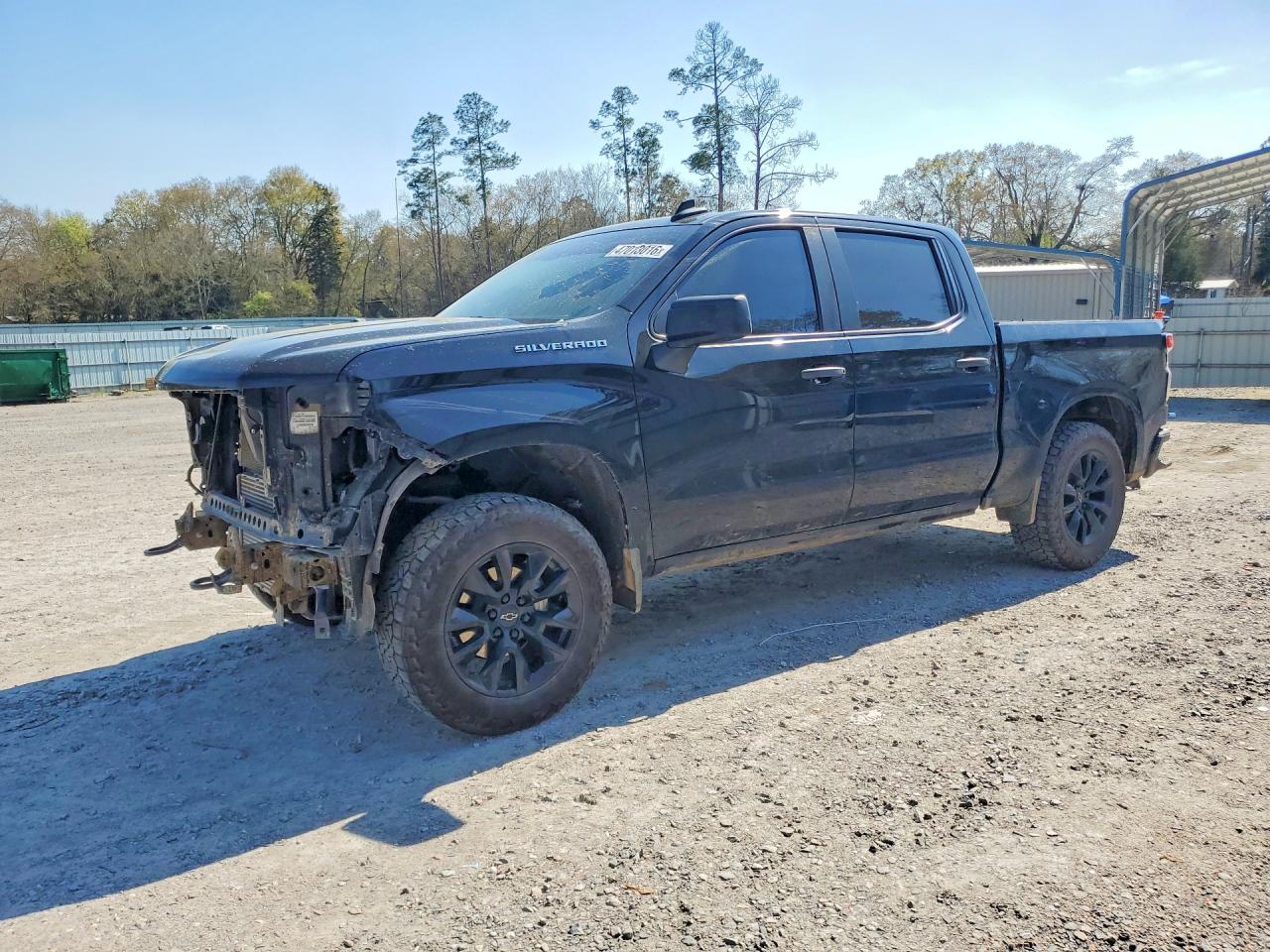 Salvage Chevrolet Silverado Image