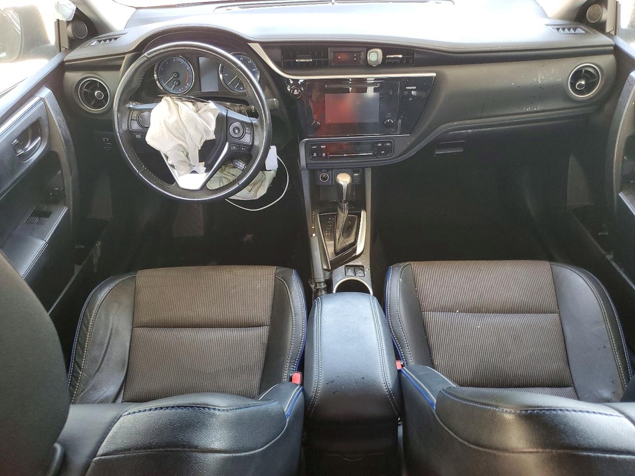 Toyota Corolla Se