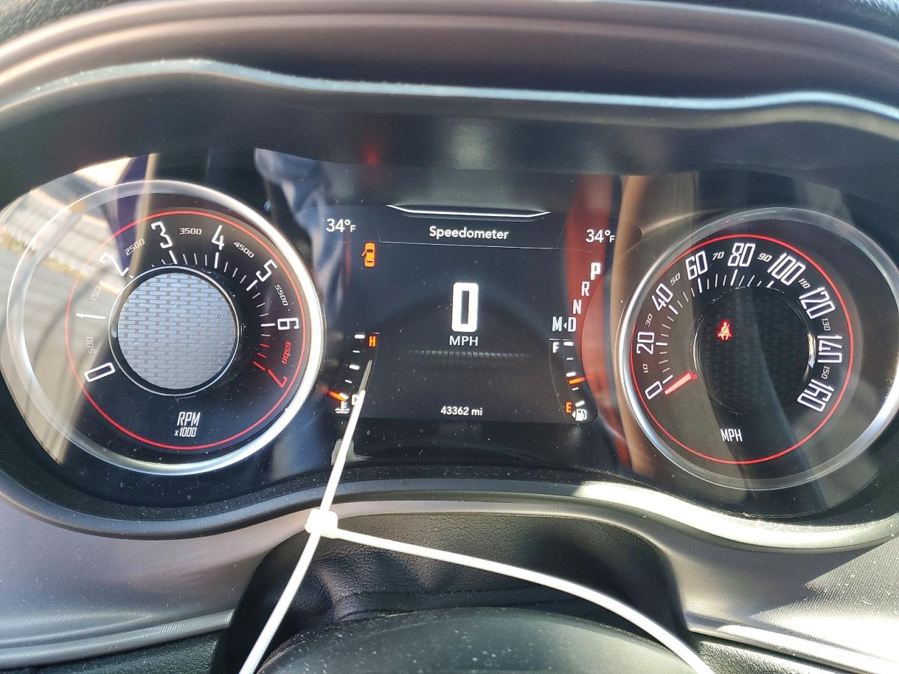 Dodge Challenger Sxt