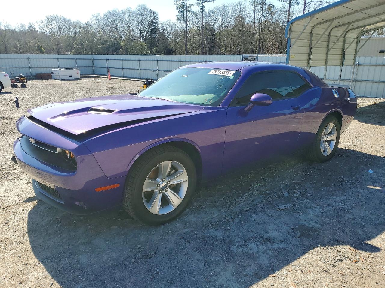 Salvage Dodge Challenger Image