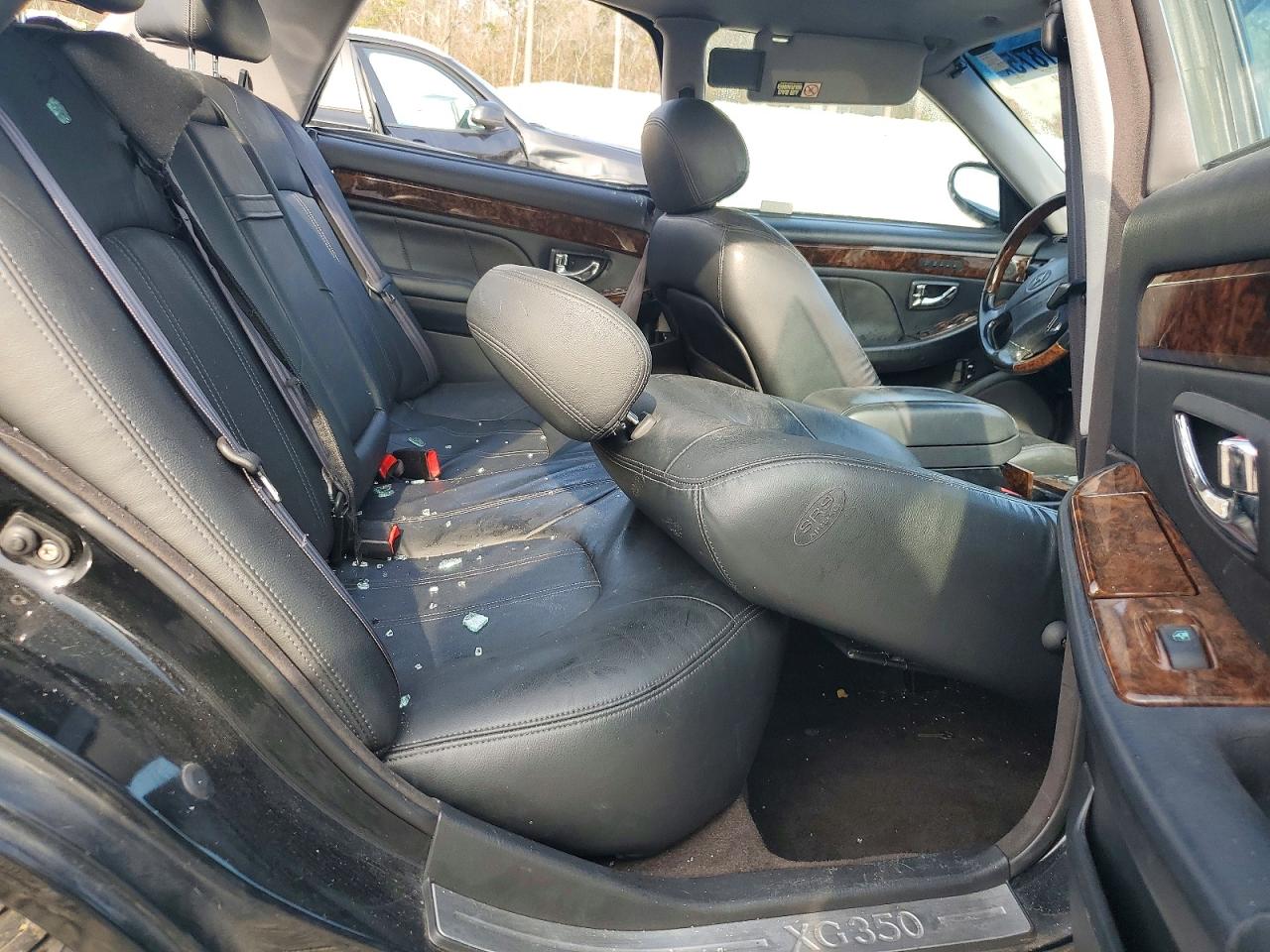 Hyundai Grandeur Base