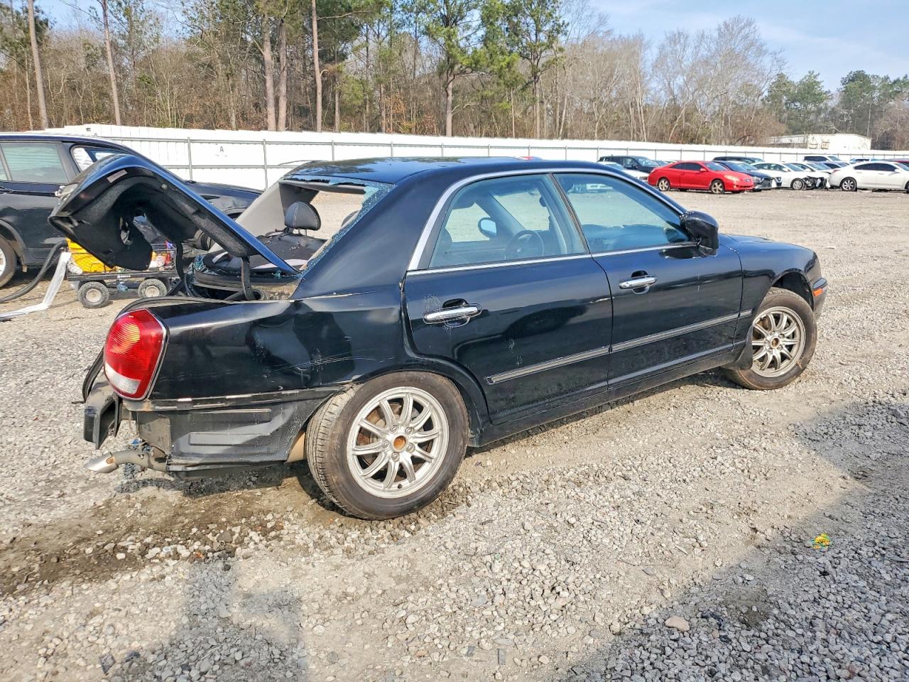 Hyundai Grandeur Base