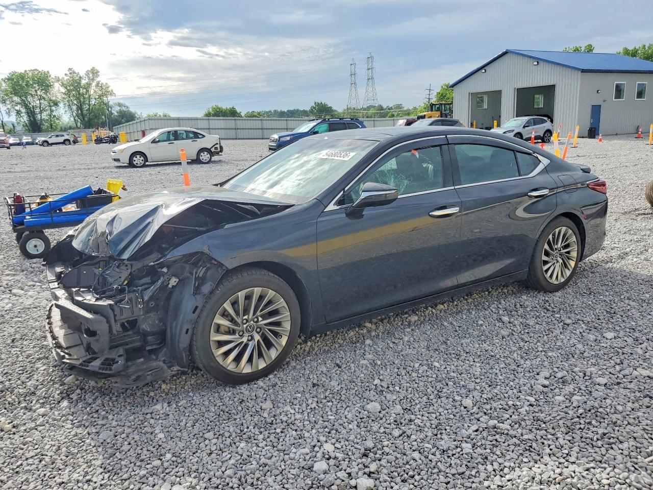 Salvage Lexus Es Image