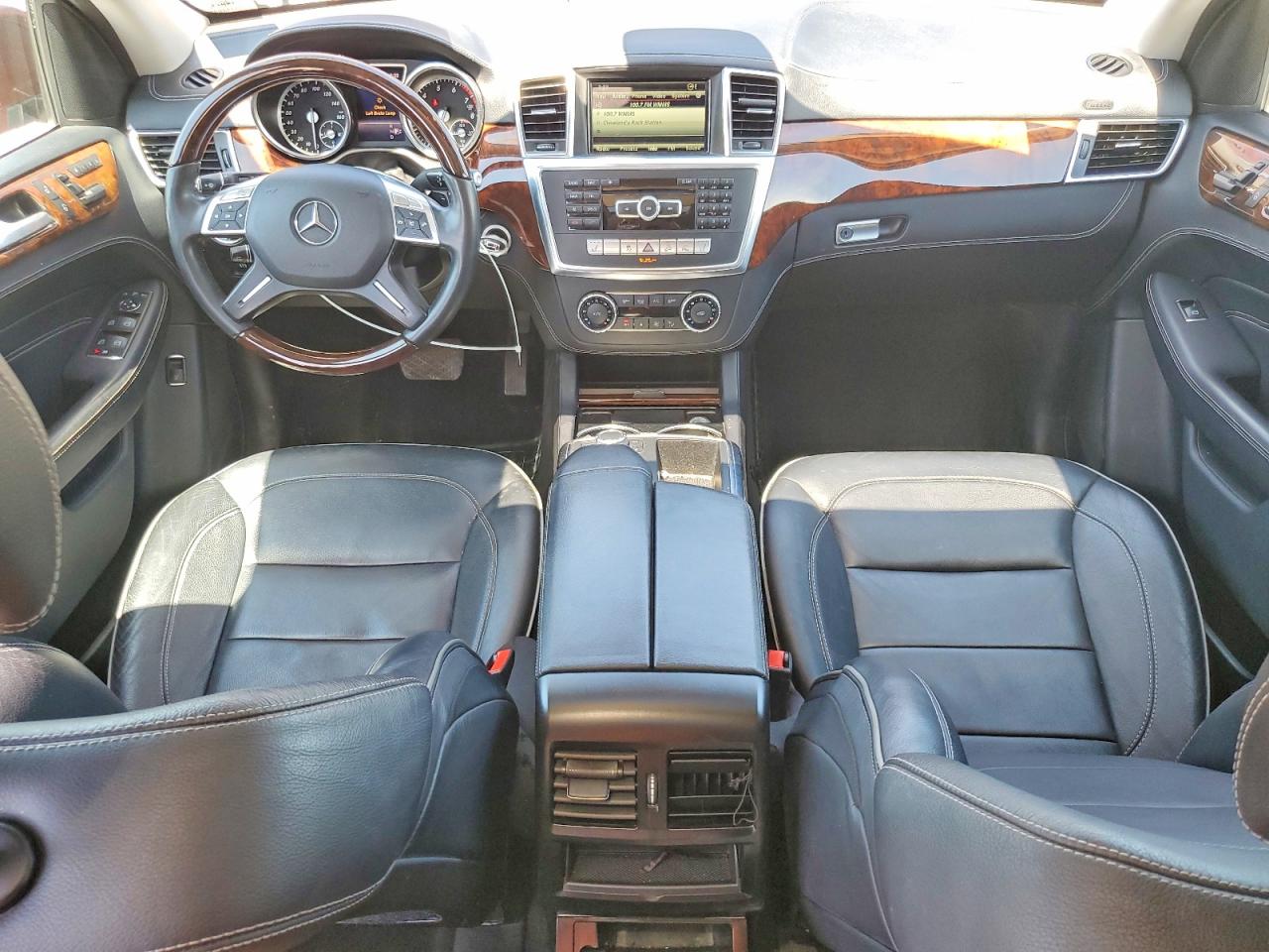 Mercedes-Benz M-Class 550 4matic