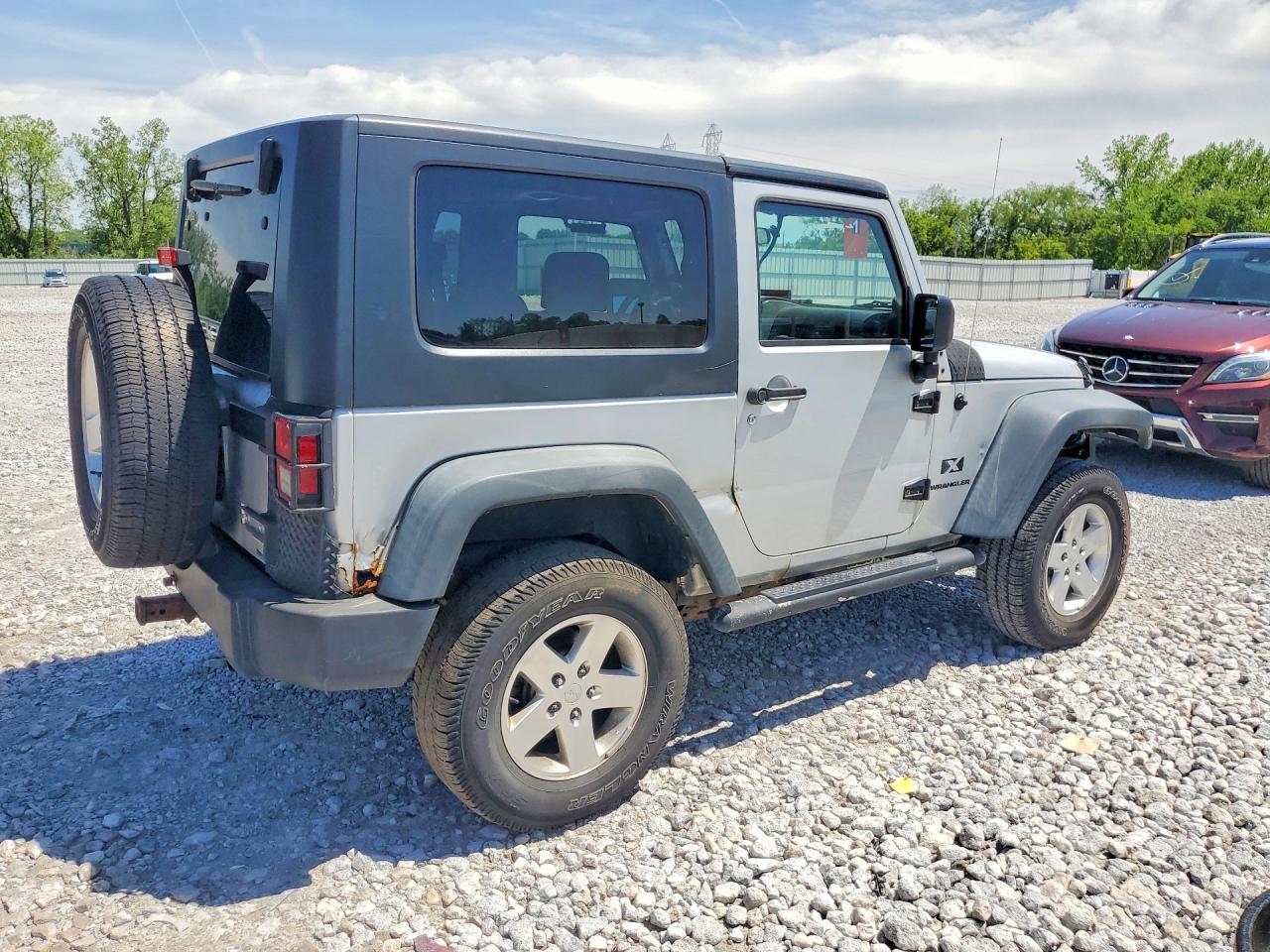 Jeep Wrangler X