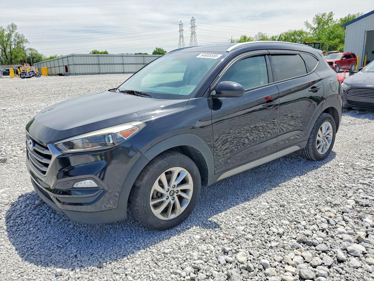 Salvage Hyundai TUCSON Image