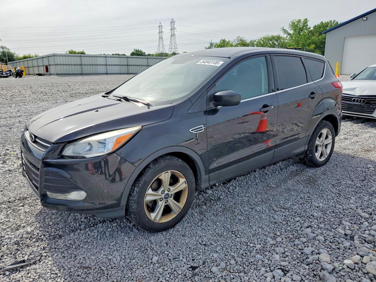 Salvage Ford Escape Image