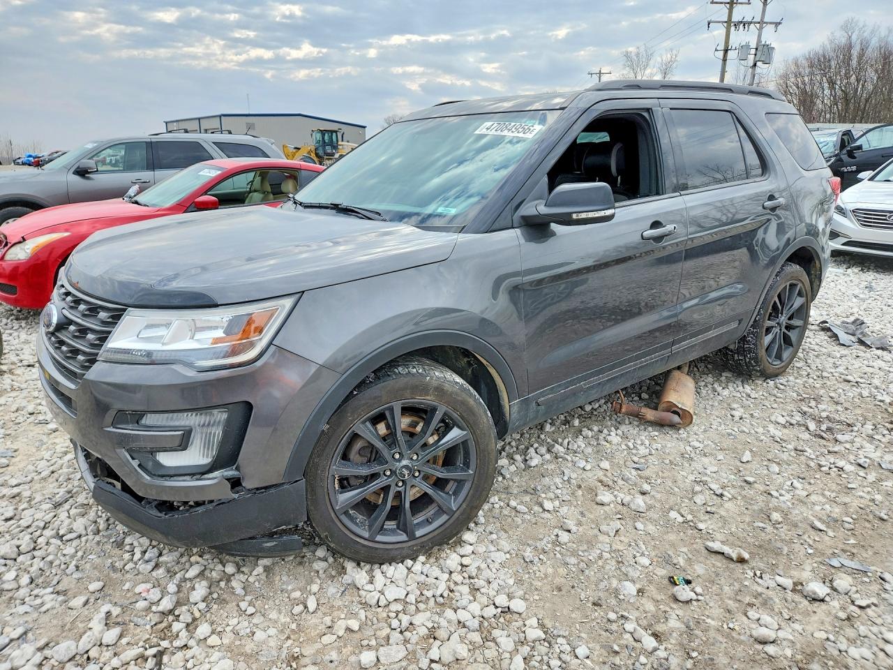 Salvage Ford Explorer Image