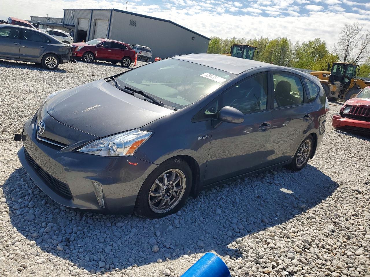 Salvage Toyota Prius Image