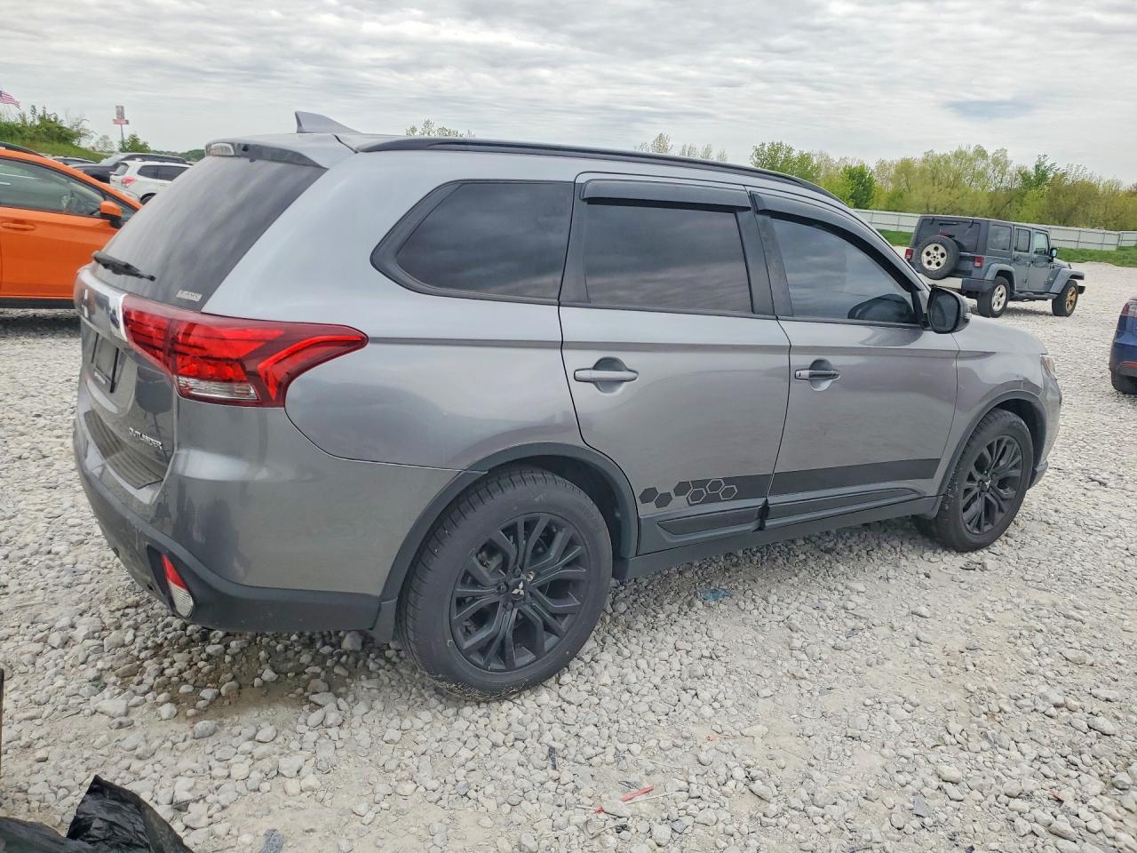 Mitsubishi Outlander Se