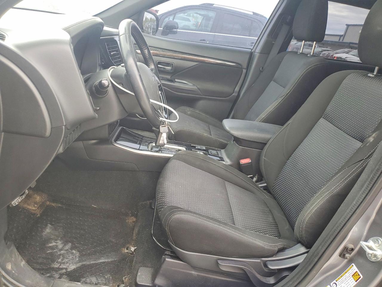 Mitsubishi Outlander Se