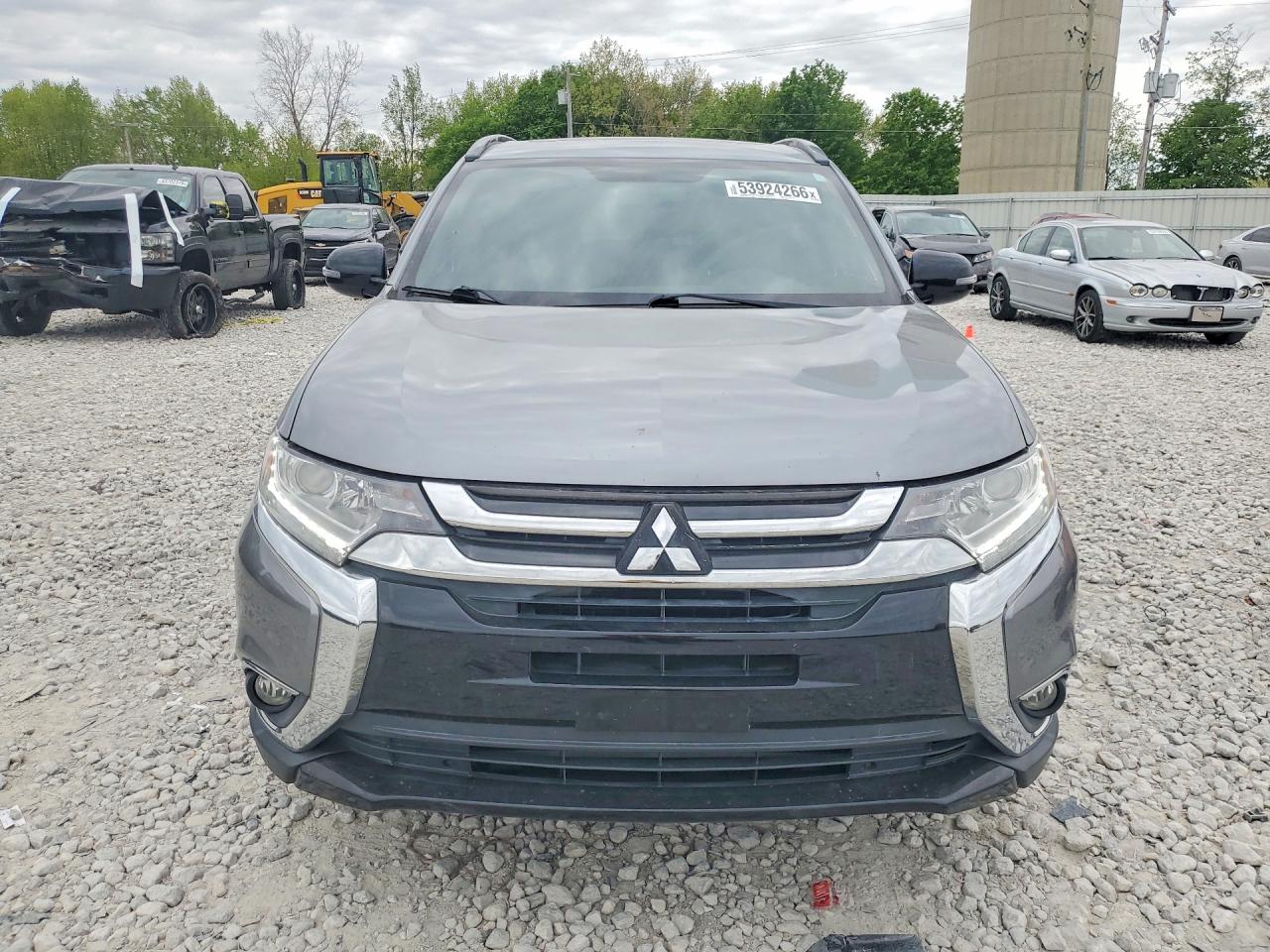 Mitsubishi Outlander Se