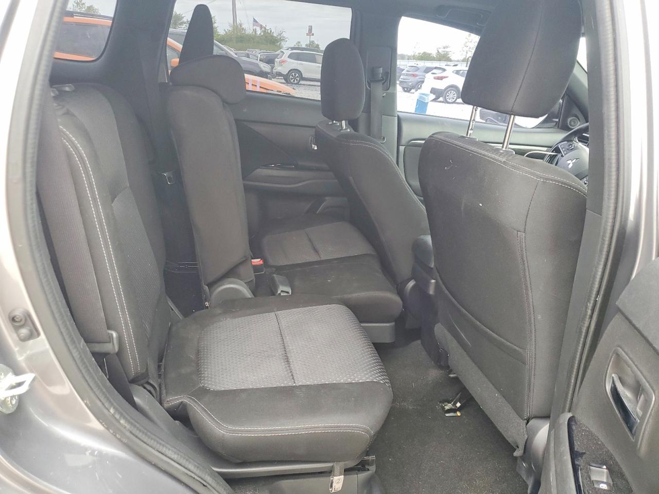 Mitsubishi Outlander Se
