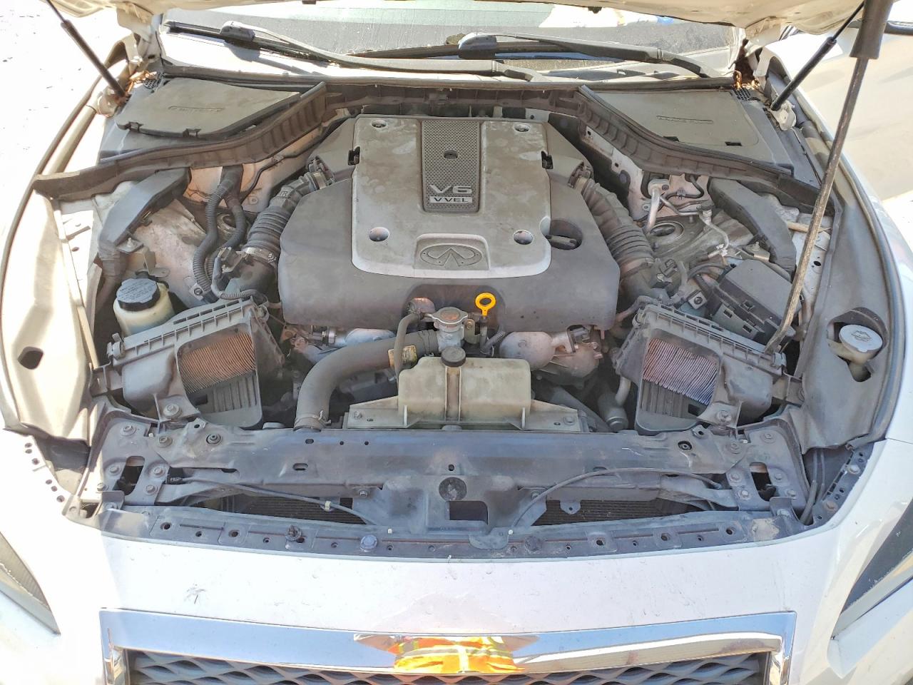 INFINITI Q50 Base