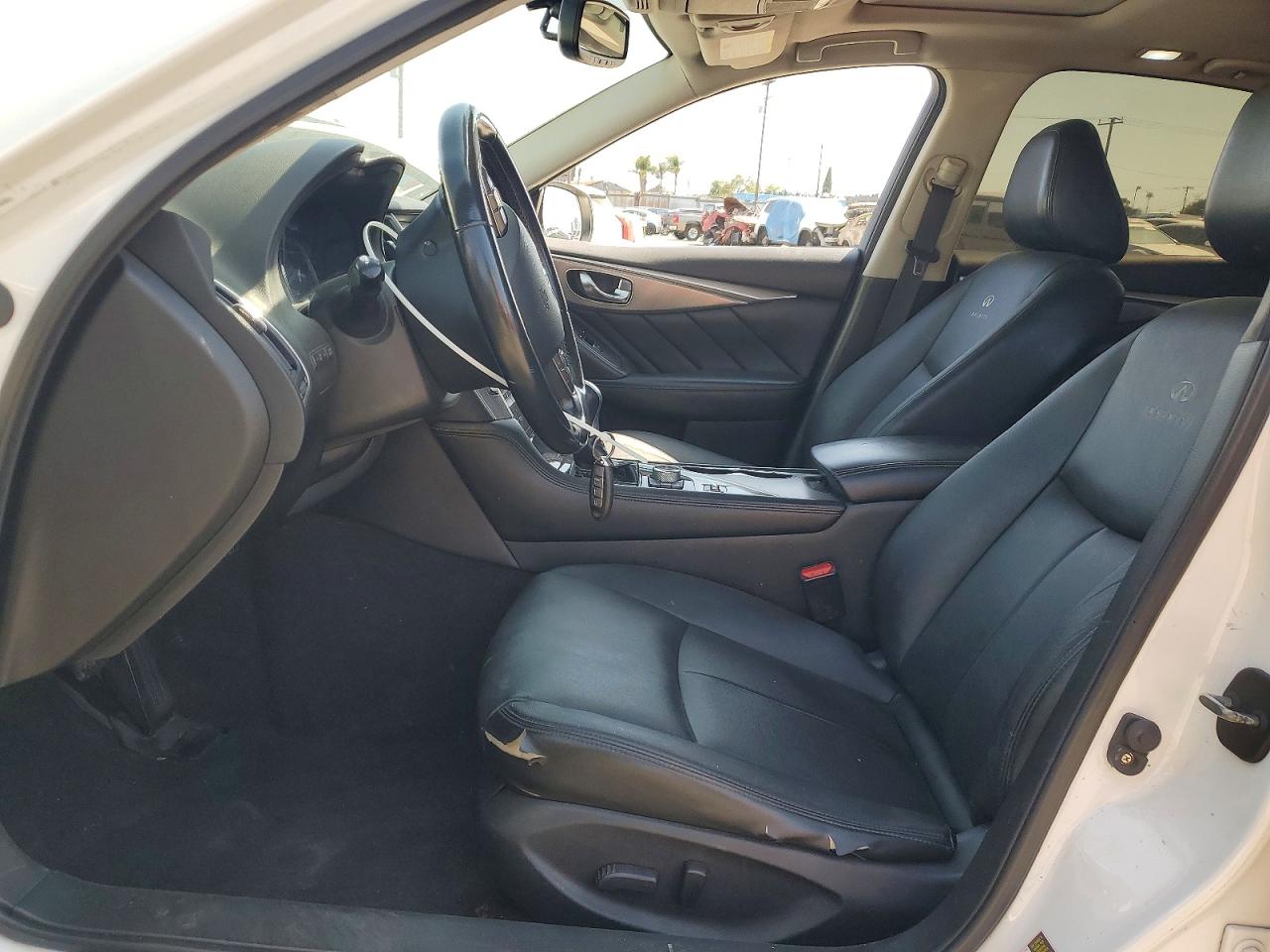 INFINITI Q50 Base