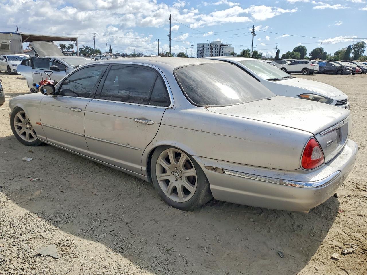 Jaguar Xj8