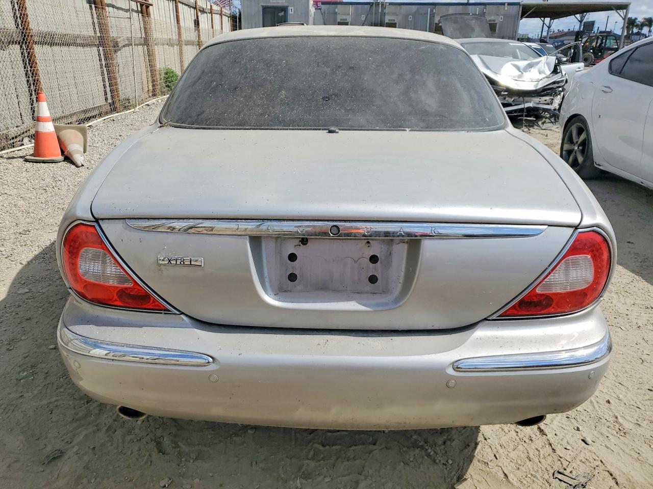 Jaguar Xj8