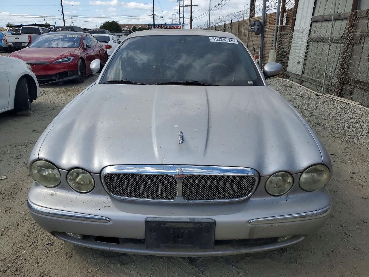 Jaguar Xj8