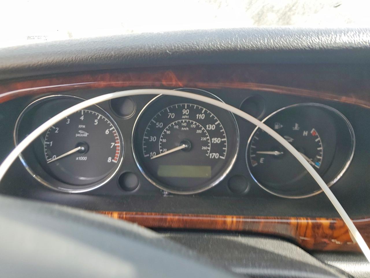 Jaguar Xj8