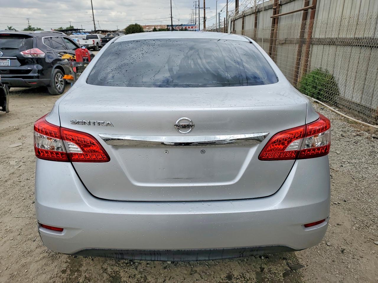Nissan Sentra S