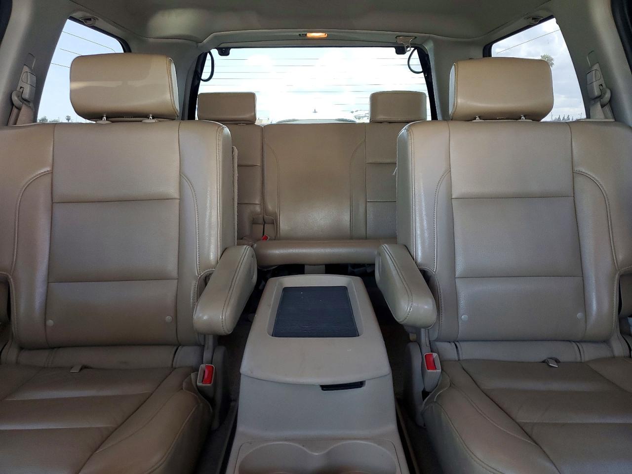 Nissan Armada Platinum