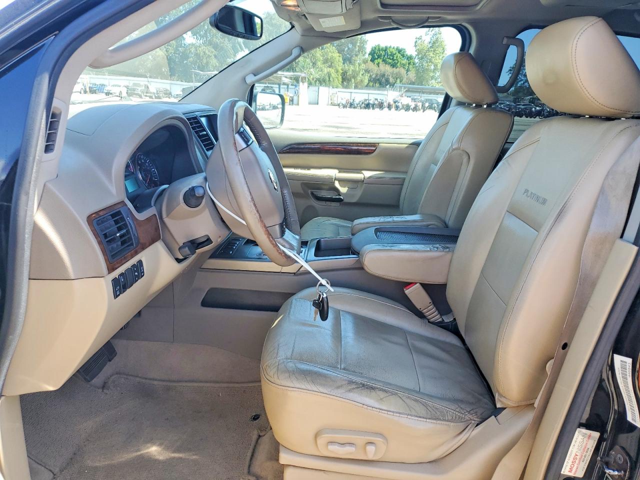 Nissan Armada Platinum