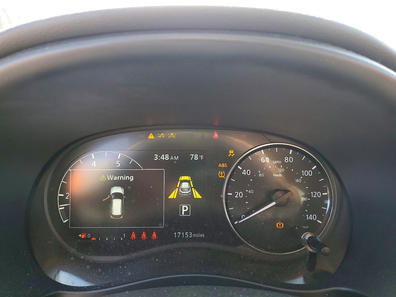 Nissan Kicks Sr