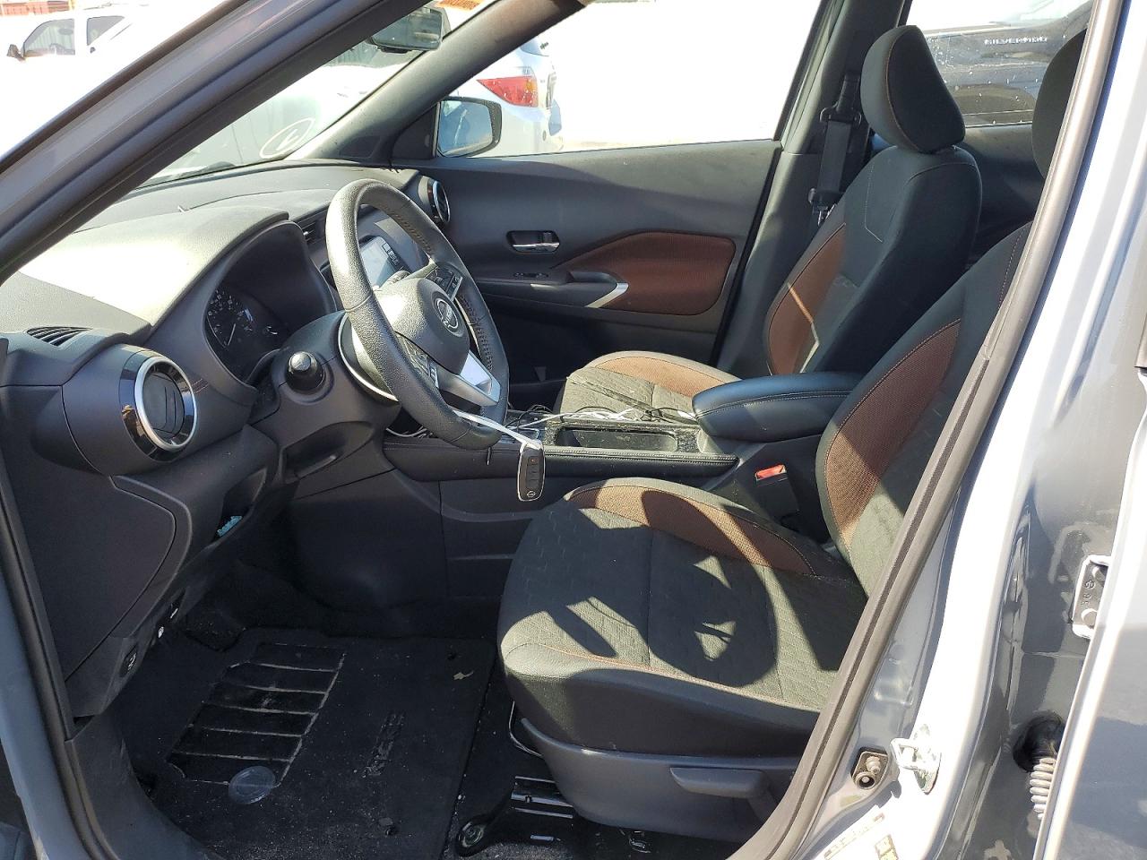 Nissan Kicks Sr