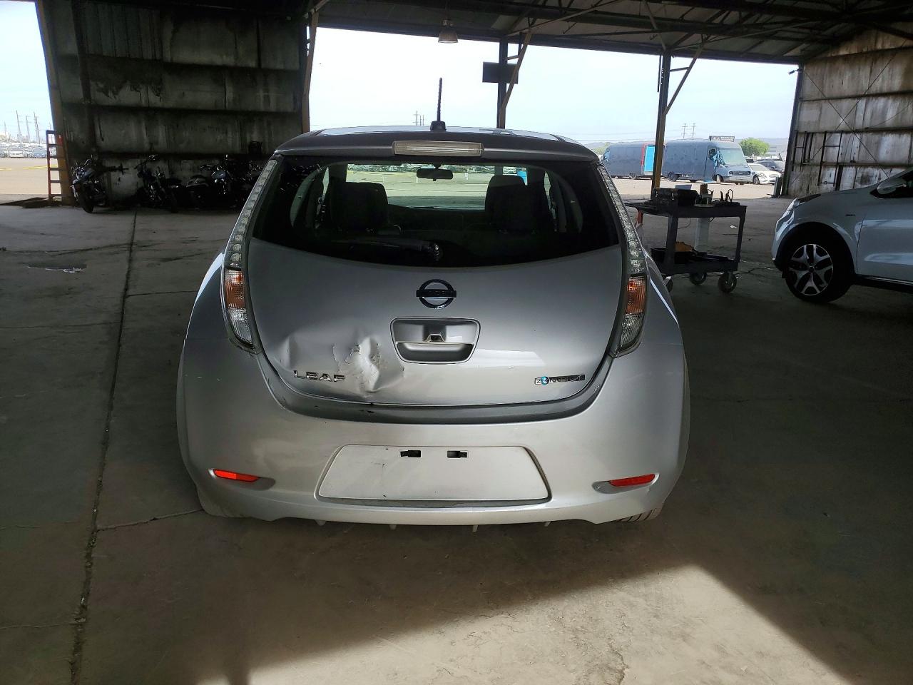 Nissan LEAF S